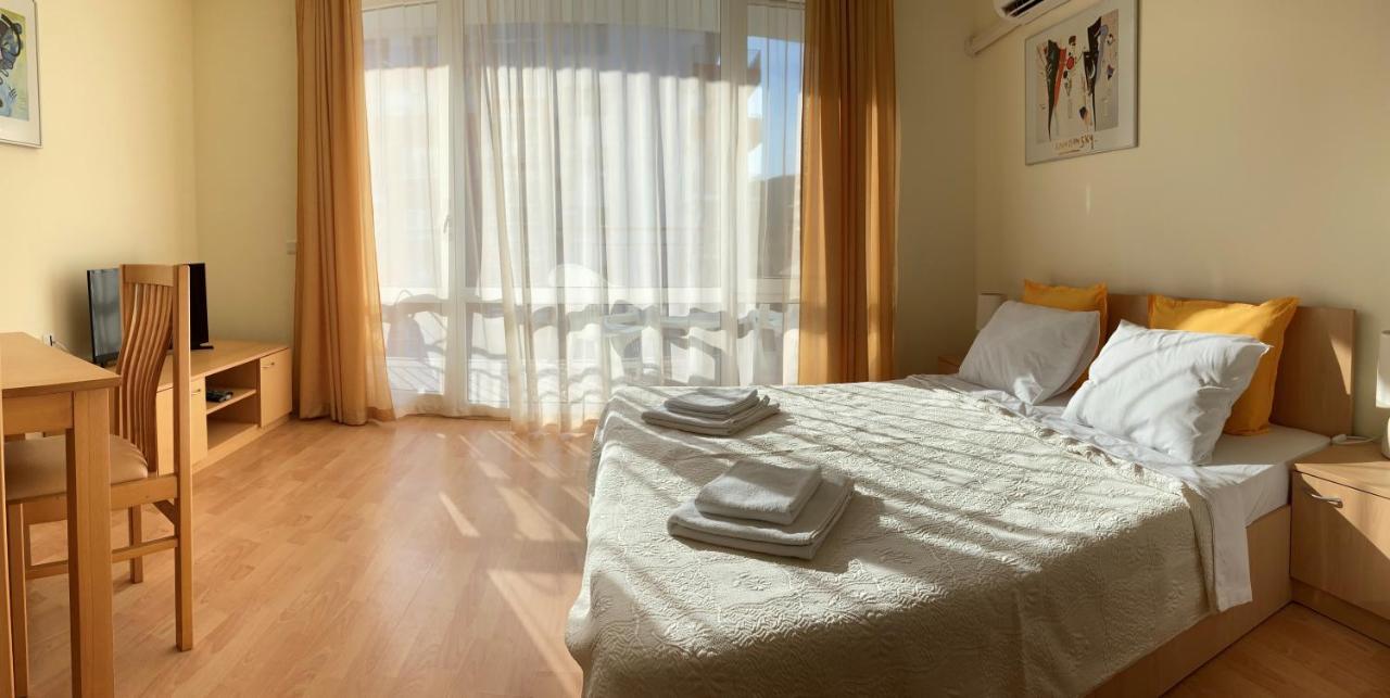 Marina View Fort Beach Studio Sveti Vlas Extérieur photo